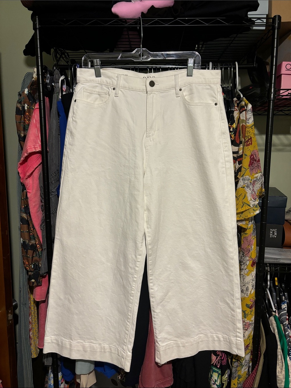 a.n.a Wide-Leg Cropped White Denim Pants